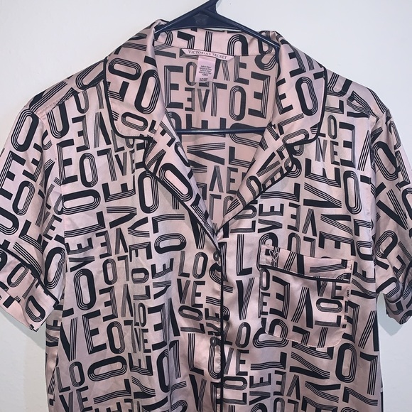 🏷Victoria Secret Pajama top - Picture 2 of 3